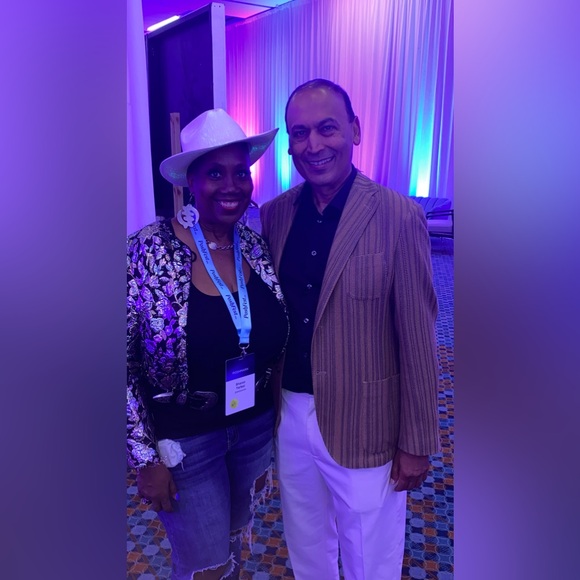 👑 LADYSLYSTYLES IS LIVE 🔥 Like & Share this post to be notified. - Picture 12 of 13